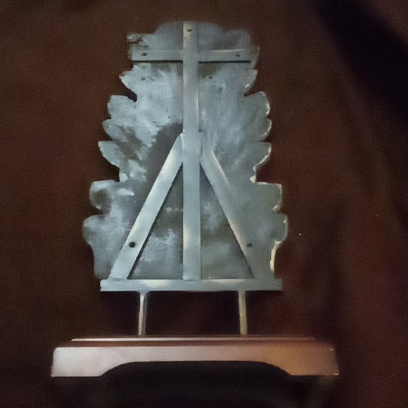 19" decorative leaf on base - Picture 4 of 4